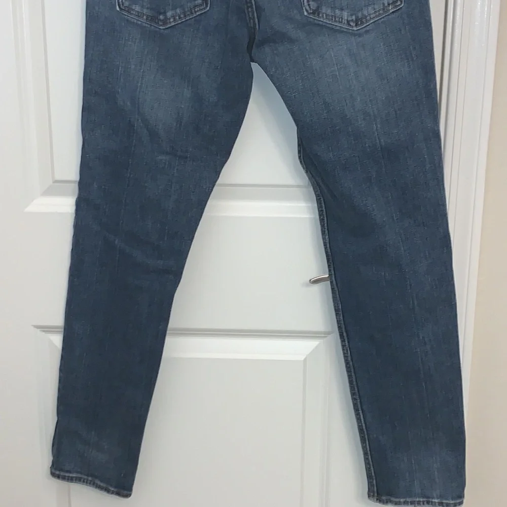 OLD NAVY SIZE 30x30 JEANS